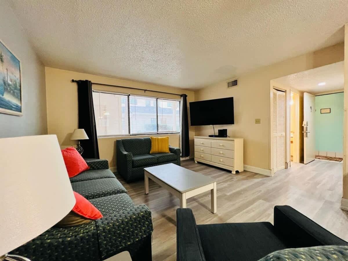 *A Family Retreat*Pool*Steps To The Beach*Approved Dogs*D18-9 Myrtle Beach Zewnętrze zdjęcie